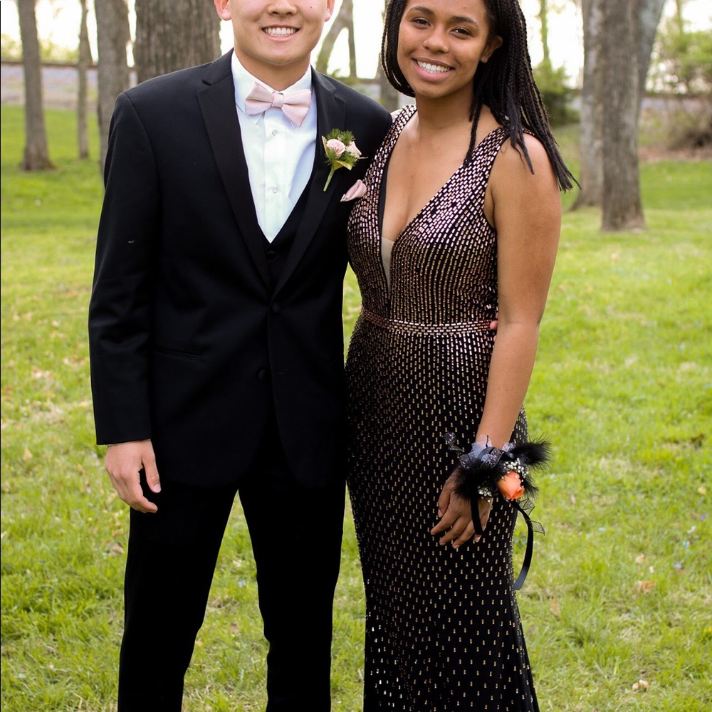 PROM DRESS. - Picture 3 of 3